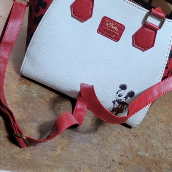 Mickey Mouse♥️🎶Disney ♥️ Loungefly large satchel - Picture 12 of 12